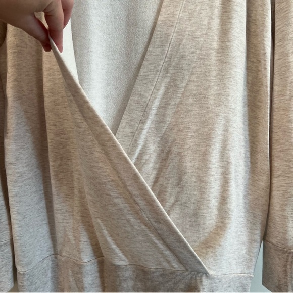 Women’s Athleta tan long sleeve Wrap Sweater size large L - Picture 3 of 4